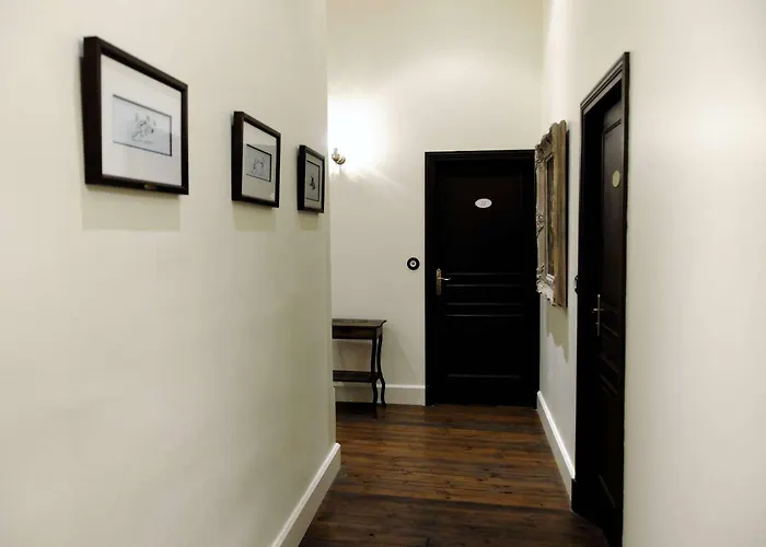 Hotel Du Coq D'or 3*